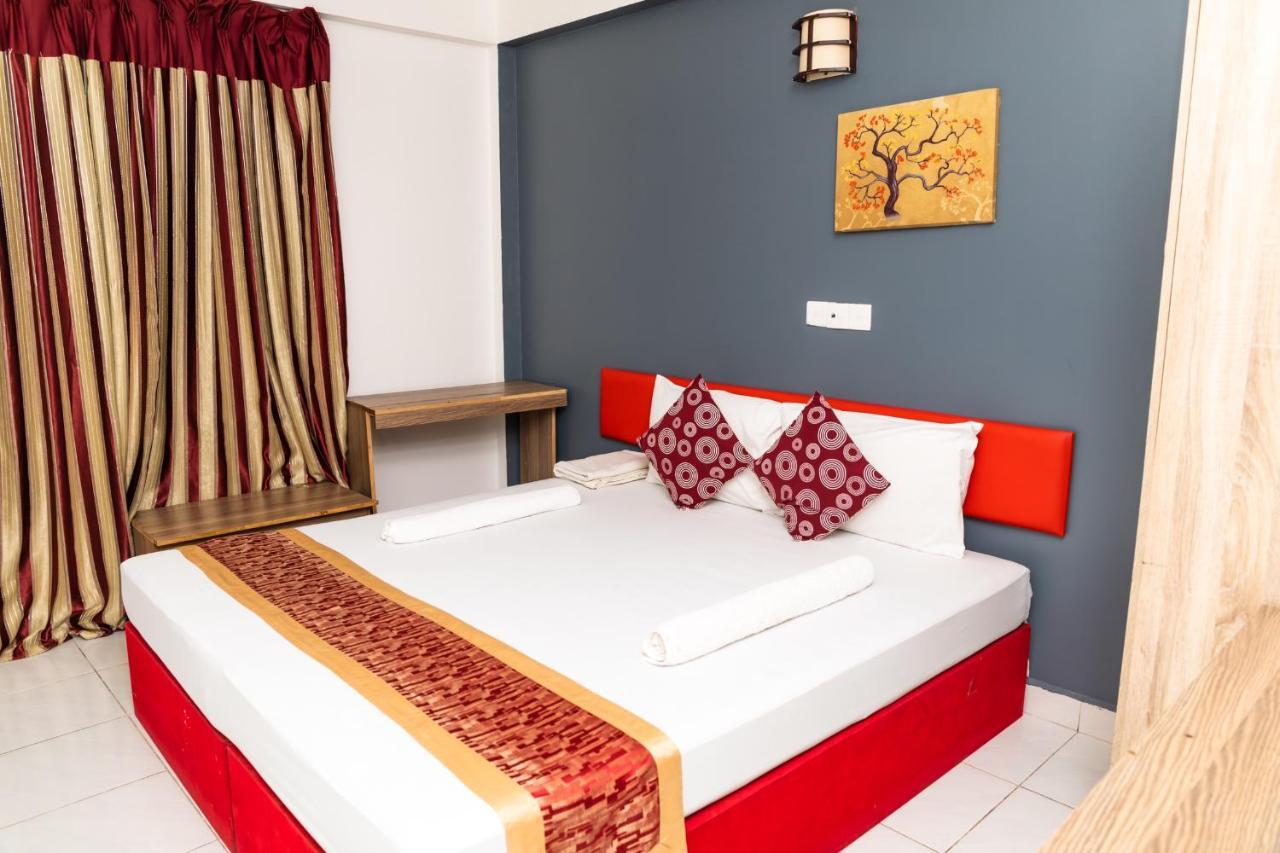 The G Ten Holiday Inn Hulhumale Exterior photo